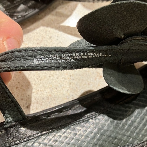 Born Leather Thong Sandals Size 8 - Picture 6 of 7
